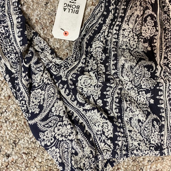 Billabong BNWT off the shoulder dress - Picture 3 of 5